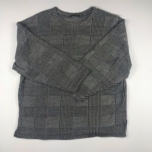 ZARA BLACK & WHITE PLAID SWEATER